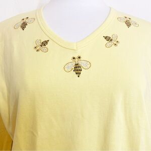 Las Olas Yellow Sparkly Honey Bee Theme V-neck Combed Cotton Knit Women's Top XL